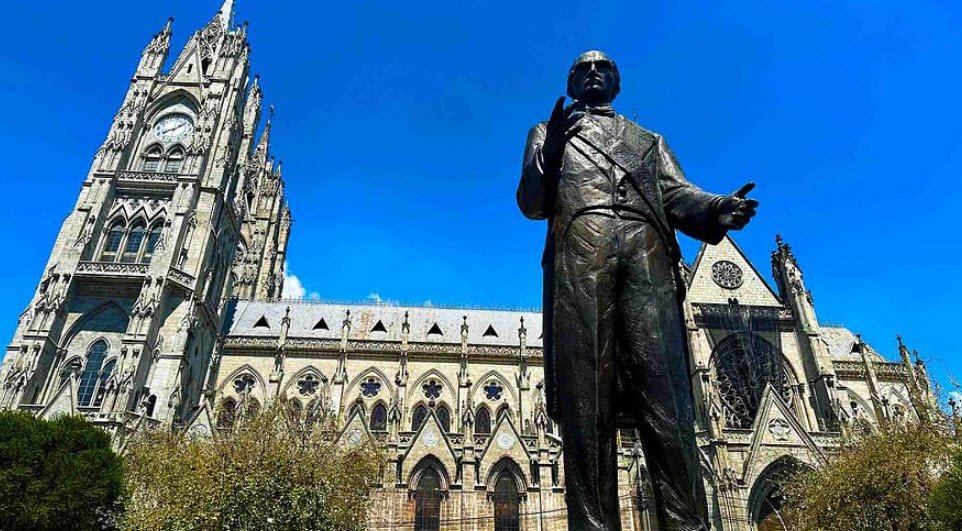 Basilica del Voto Nacional, Quito, Pichincha Province, Ecuador